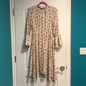 NWOT MOON RIVER FLORAL PEASANT DRESS
